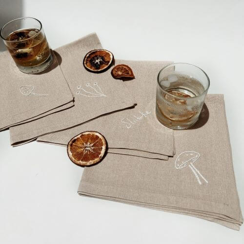 Set of 4 Embroidered Napkins - Shiitake