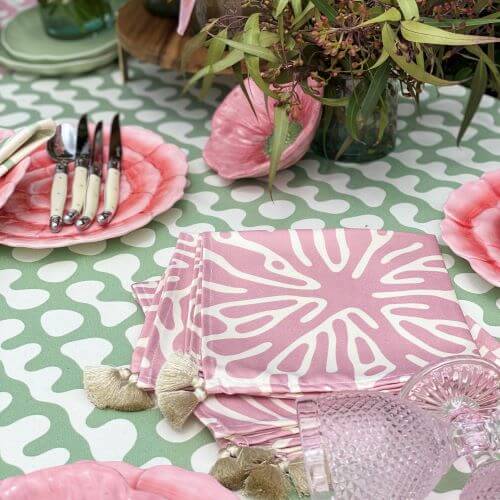 https://www.thenopo.com/cdn/shop/products/the-nopo-colombia-osle-home-decor-set-of-4-rose-napkins-02_500x500.jpg?v=1645003983