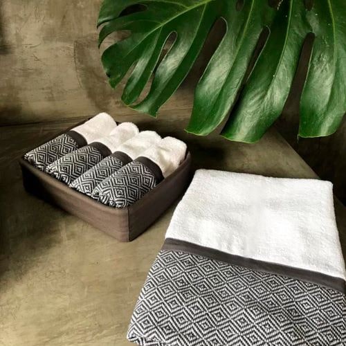 Mitla Set of 2 Hand Towels