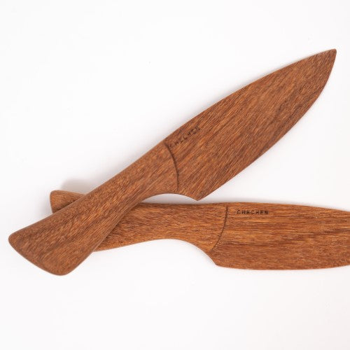 https://www.thenopo.com/cdn/shop/products/the-nopo-mexico-chechen-wood-design-wooden-pastry-knife-01_grande.jpg?v=1645103606
