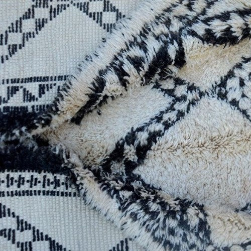 Handmade Horizontal Berber Motif Rug